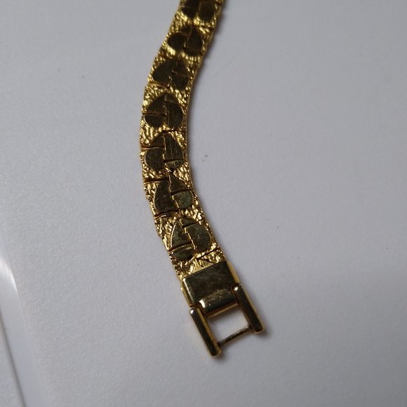 7 Inch Metal Hearts Bracelet - Picture 6 of 14